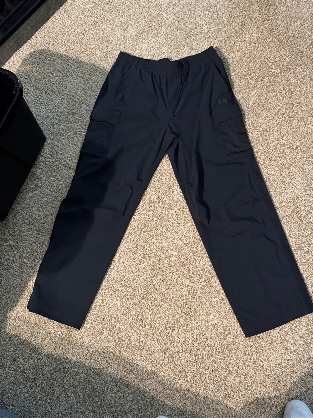 Under Armour Men's Black Cargo Pants with Elastic Waist